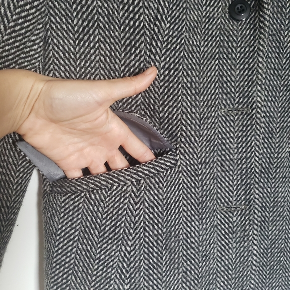 2-piece Wool/Tweed Skirt Suit - Picture 5 of 8